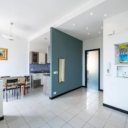 Appartement Edenshards1 - Sea, Air Conditioning, Full Comfort Gênes